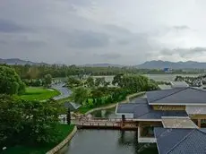 Ming Lake International Hot Spring Ski Resort Hotel 