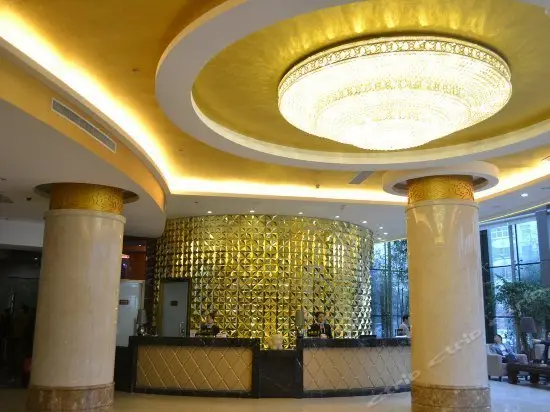 Golden Phoenix Hotel Luohe