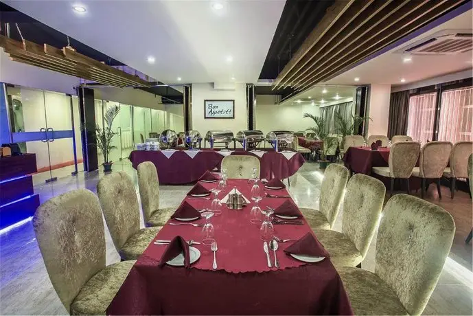 Hotel Noorjahan Grand 