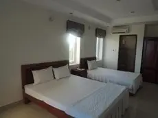 Ngan Ha Hotel Dong Hoi 