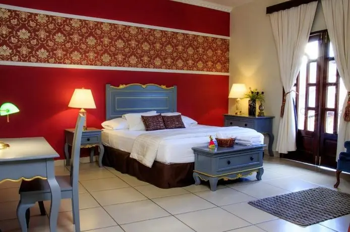 Plaza Real Boutique Hotel