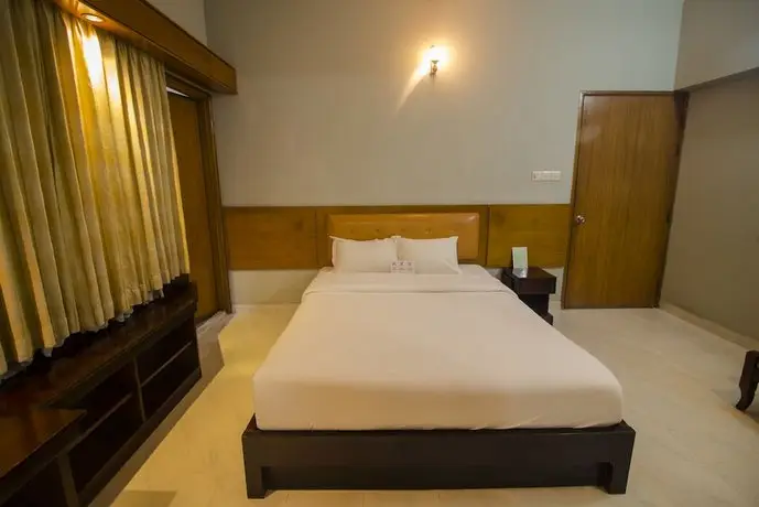 Rafflesia Serviced Apartments 