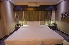 Rafflesia Serviced Apartments 