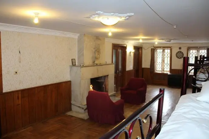 38a Rustaveli Hostel 