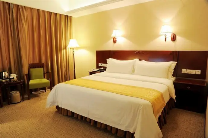 Vienna Hotel Qingyuan Taihe Ancient Cave Scenic Area 