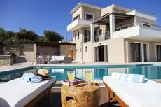 Alivia Lefkas Luxury Villas 