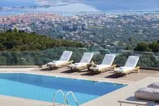 Alivia Lefkas Luxury Villas 