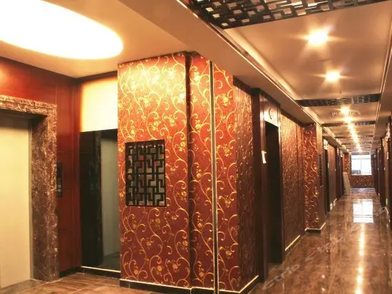 Long Jin Hotel 