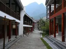 Xiangxi Inn 