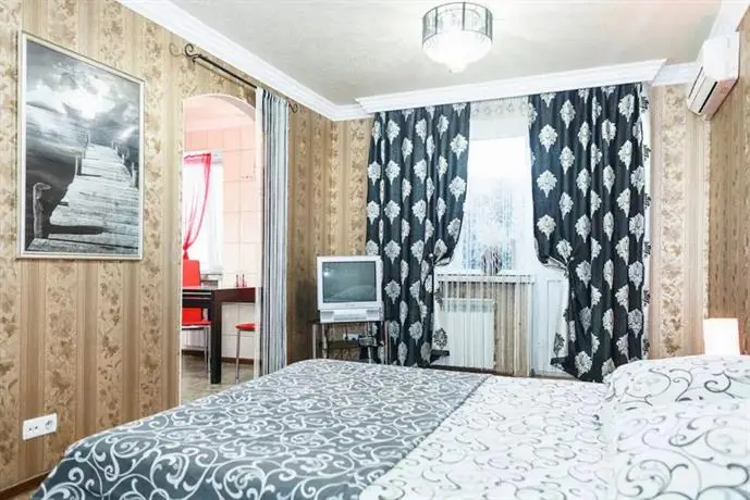 Apartment on Nezalezhnoy Ukrainy 