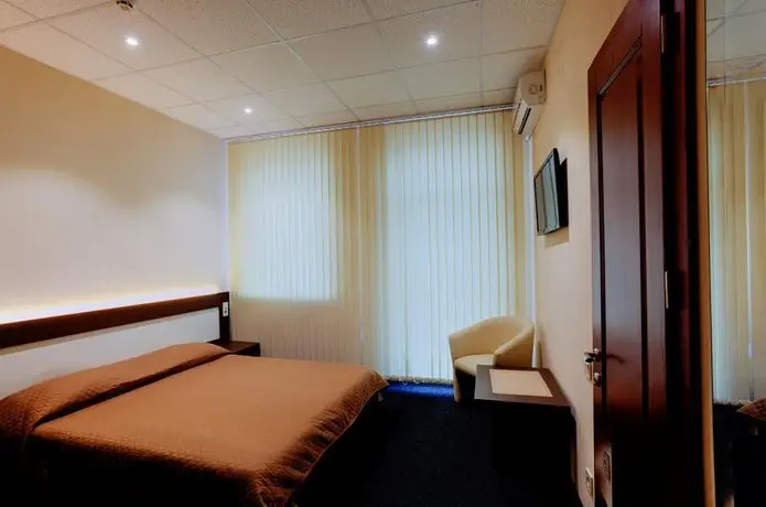 Comfort Hotel & Hostel