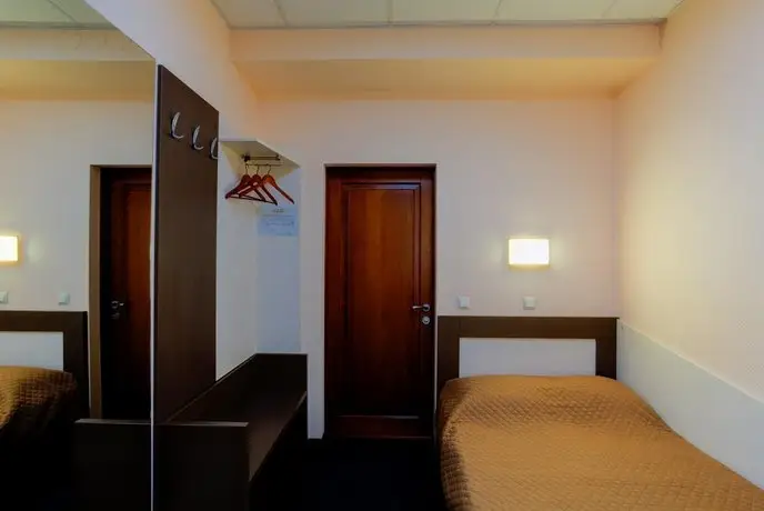 Comfort Hotel & Hostel 