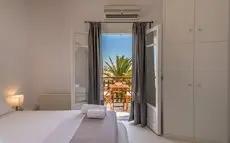 Plaka Suites 