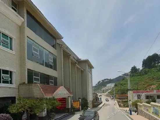 Guiyu Hot Spring Hotel