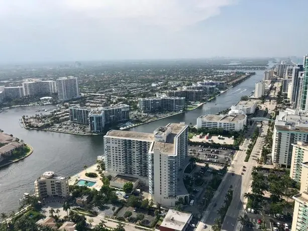 Beachfront Units Hyde Beach Resort