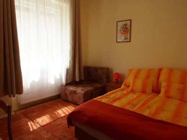 Holdfeny Apartman Gyula