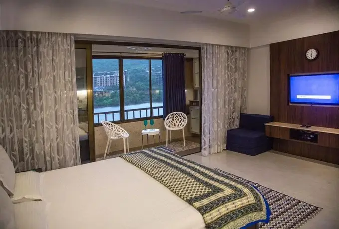 Lavasa Luxury Lakeview Studio