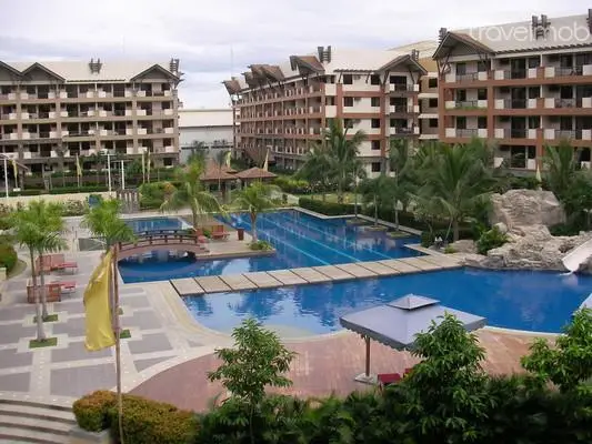 Artsy 2BR Condo20 in ALABANG near Malls 