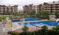 Artsy 2BR Condo21 in ALABANG near Malls 