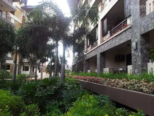 Artsy 2BR Condo21 in ALABANG near Malls 