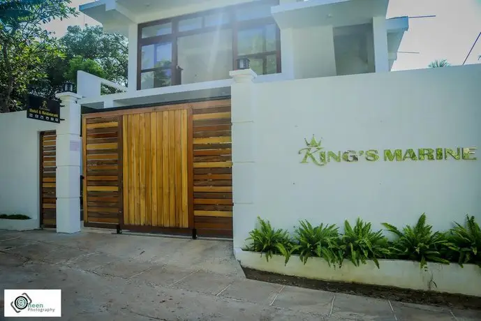 King's Marine Hotel & Restaurant