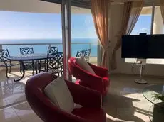Sky Home Luxury Apartment with Sea View 