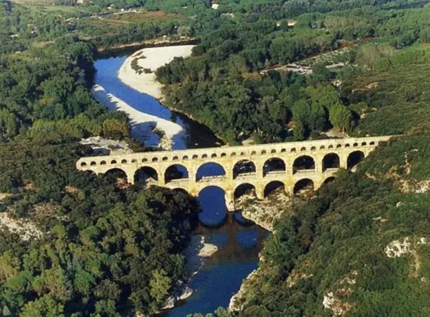 Homestay - warm family in Provence 