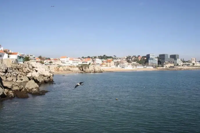 Charming Estoril Apt Beach 5 Min Walk