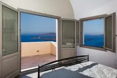 Santa Rinoula Suites 