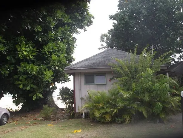 Muriavai Bungalow 