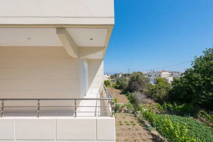 Family apartment near the sea 