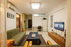 Shenzhen North Railway Station Three-Bedrooms Apartment 