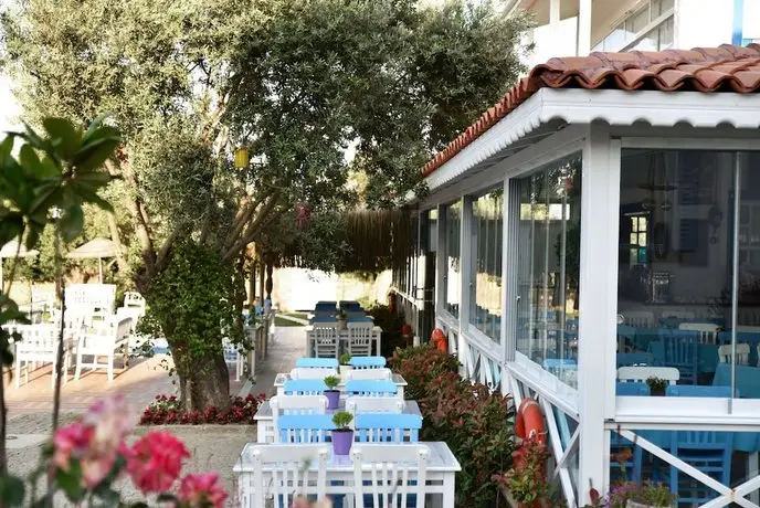 Zeytin Arasi Apart Otel 