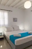 Mykonos Scorpion Beachfront Suites 