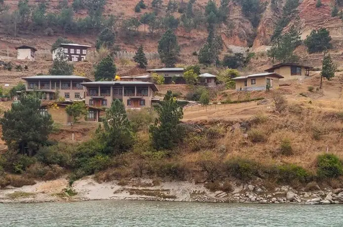 Punatsangchhu Cottages