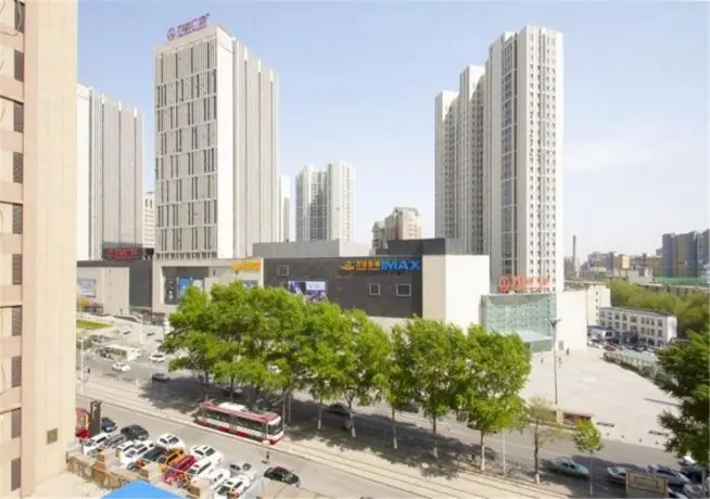 Changchun Hongqi Street Wanda Yuelai Apartment 