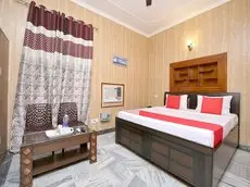 OYO 14030 Cheema Holiday Homes 