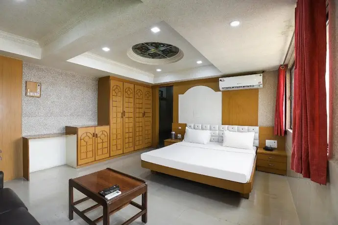 Hotel Janki Jamnagar