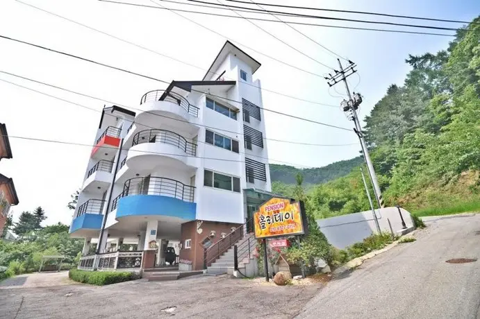 Gangcheon Holiday Pension 