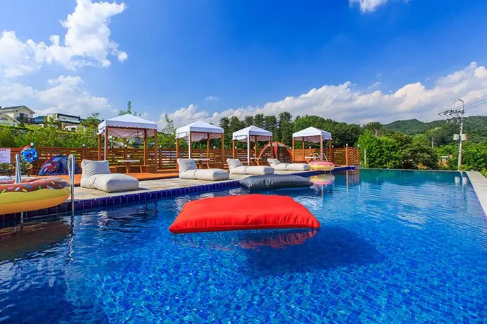 Gapyeong Hyuma Pool Villa