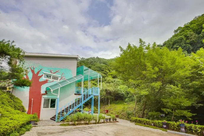 YangPyeong Flowery Cloud Pension 