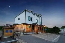 Sokcho Tteurak Pension 