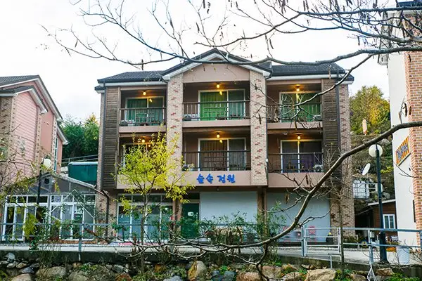 Gyeongju Forest Garden Pension 