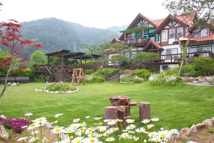 YangPyeong Jungmisan Scenery Pension 