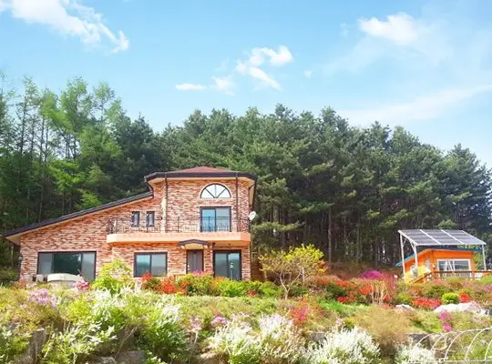 Hongcheon Pine Scented Breeze Pension