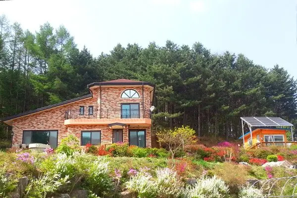 Hongcheon Pine Scented Breeze Pension