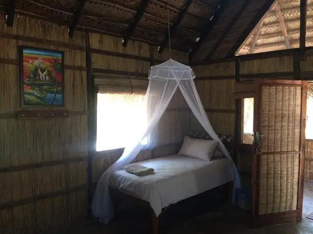 Mango Beach Lodge