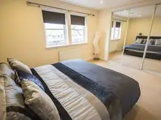 Crown Luxury Serviced Apartment 