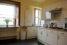 Traditional Edinburgh City Centre Flat Sleeps 6 