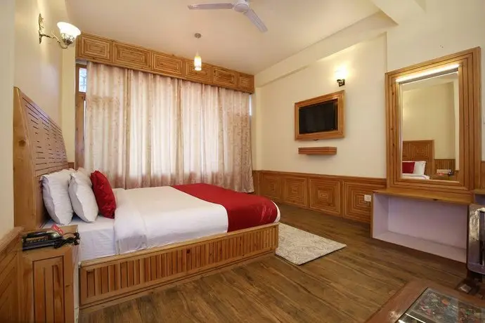 OYO 10116 Hotel Rhythm Retreat 